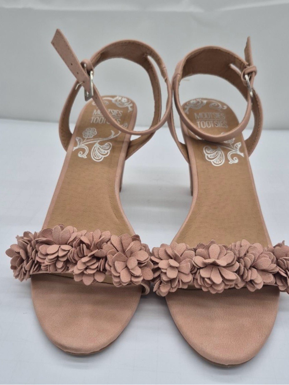 Mootsies Tootsies 8R Pink/ SALMON Dress Heels 3 Dimensional Flower Edelweiss